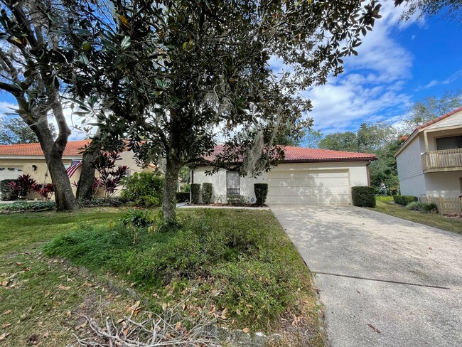 1168 E Winged Foot Cir