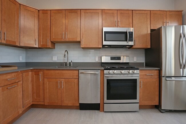 102 Union Pk St in Boston, MA - Building Photo - Building Photo