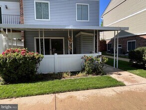 15012 Eardley Ct-Unit -282-G in Silver Spring, MD - Building Photo - Building Photo