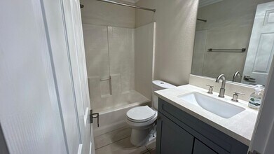 43449 33rd St W Ln in Lancaster, CA - Building Photo - Building Photo