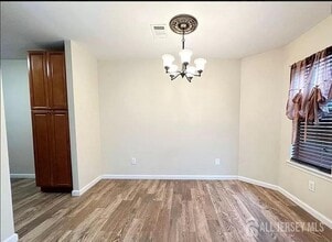 2313 Bayhead Dr in Sayreville, NJ - Building Photo - Building Photo