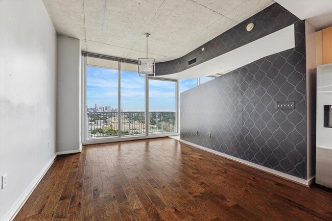 property at 5925 Almeda Rd