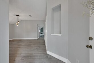 8718 Sorrel Meadows Dr in Tomball, TX - Building Photo - Building Photo