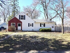 2013 Virginia St in Midland, MI - Building Photo