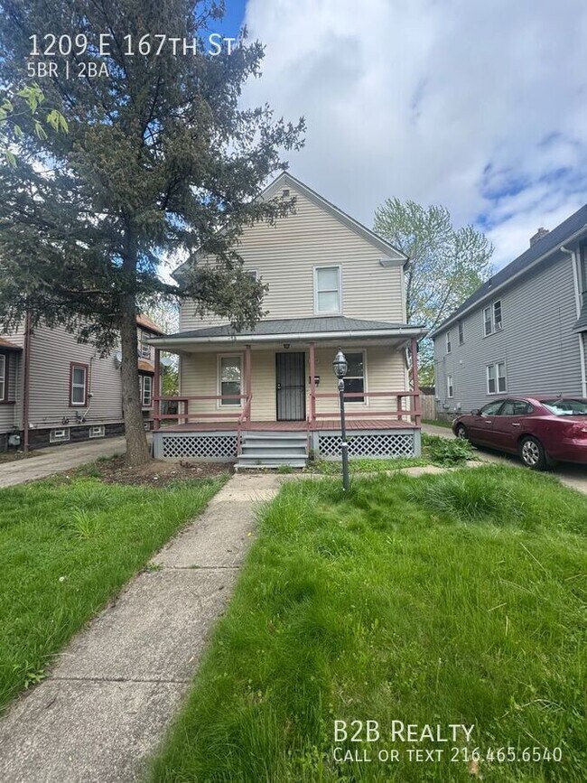 1209 E 167th St in Cleveland, OH - Building Photo - Building Photo