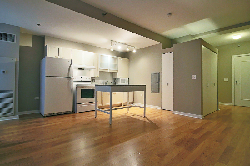 188 W Randolph St in Chicago, IL - Building Photo
