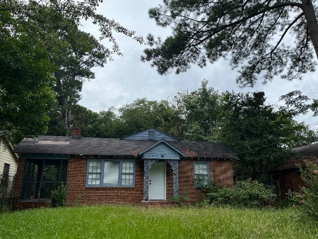 property at 768 Center St