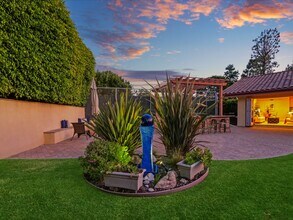 30256 Avenida Selecta in Rancho Palos Verdes, CA - Building Photo - Building Photo