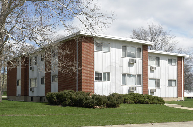 205 W Terra Cotta Ave in Crystal Lake, IL - Building Photo - Building Photo