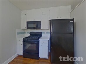 4807 Alpine Dr SW in Lilburn, GA - Building Photo - Building Photo