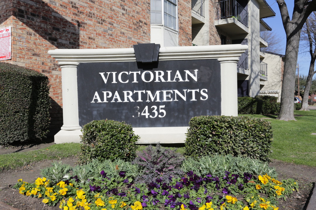 Victorian Apartments in Dallas, TX - Foto de edificio