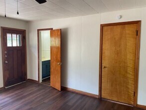 1270 W Pecan St in Stephenville, TX - Building Photo - Building Photo