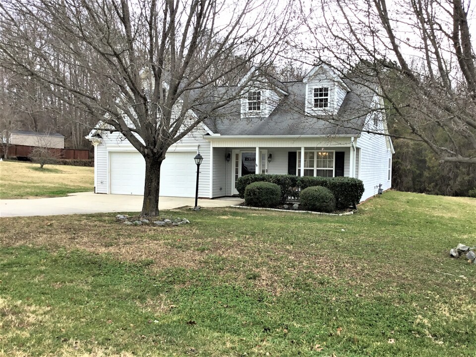 187 Sailway Rd in Winston-Salem, NC - Building Photo