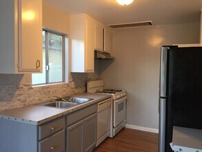 5529 Cartwright, Unit 1/4 in North Hollywood, CA - Building Photo - Building Photo