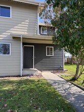 92 Quinn Ave in Marysville, WA - Building Photo - Building Photo