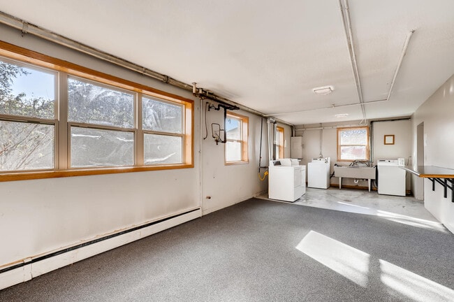 Humboldt Square in Brooklyn Center, MN - Building Photo - Building Photo