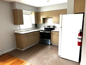 96 S Hamilton St in Poughkeepsie, NY - Building Photo - Building Photo