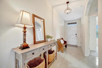 16341 Little Garden Dr in Wimauma, FL - Foto de edificio - Building Photo