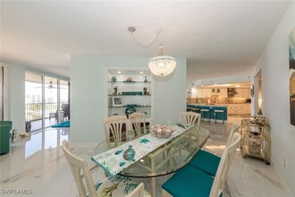 840 S Collier Blvd in Marco Island, FL - Foto de edificio - Building Photo