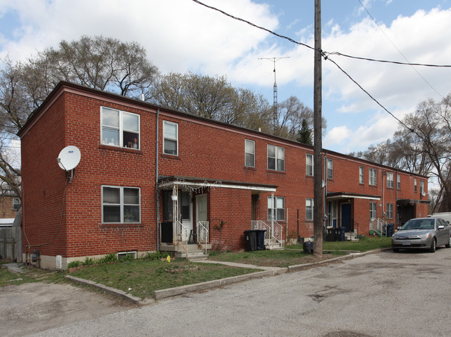 1-13 Langden Ave in Toronto, ON - Building Photo - Primary Photo