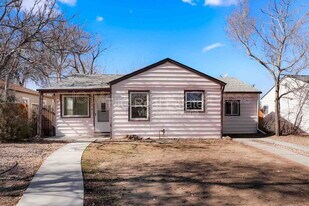 1741 Newark St in Aurora, CO - Building Photo