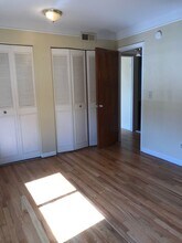 1221 Island Dr in Ann Arbor, MI - Building Photo - Building Photo