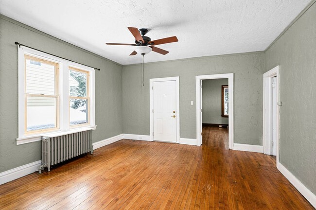 16 W 9th St in Duluth, MN - Building Photo - Building Photo
