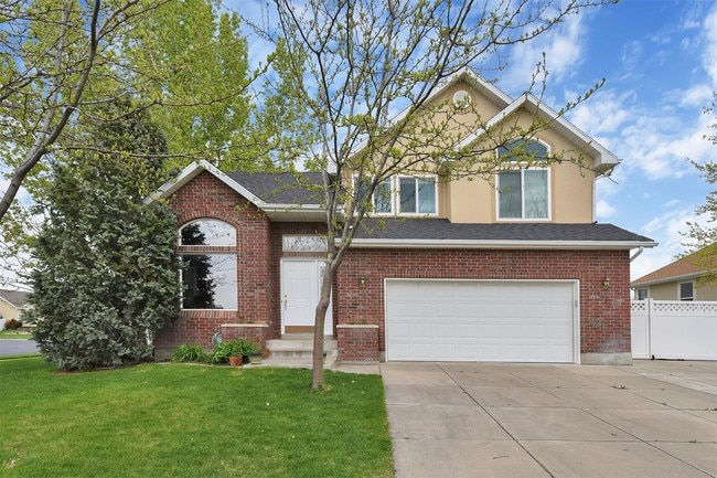 property at 1464 W 2375 S