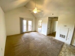 833 Harts Cove Way in Seneca, SC - Building Photo - Building Photo