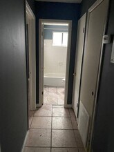 1863 Nekoma Ct, Unit B in Tallahassee, FL - Foto de edificio - Building Photo