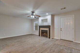 4077 Glenstone Terrace in Springdale, AR - Building Photo - Building Photo