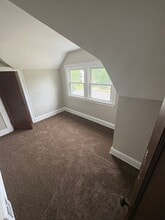 11104 Plymouth Ave in Garfield Heights, OH - Building Photo - Building Photo