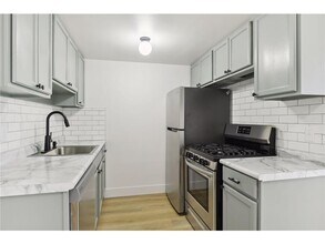 99 E 54th St in Minneapolis, MN - Building Photo - Building Photo