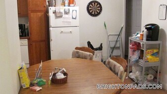 17 Cummings Rd, Unit B in Boston, MA - Building Photo