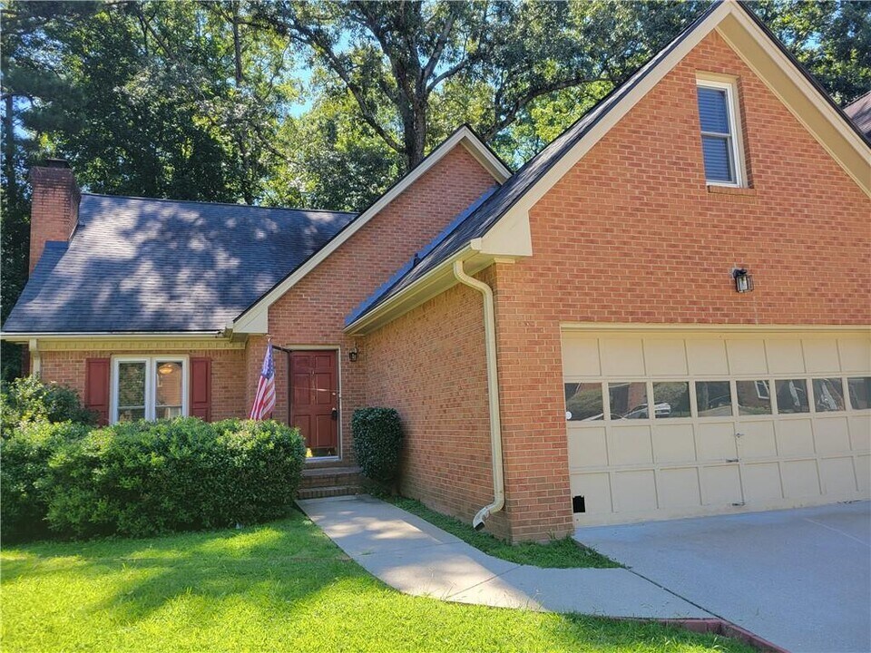 1373 Camden Walk in Decatur, GA - Building Photo