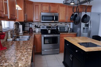 29 NE 3rd St in Dania Beach, FL - Building Photo - Building Photo