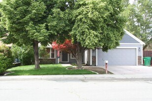 1329 Kendal Ct in Sparks, NV - Building Photo