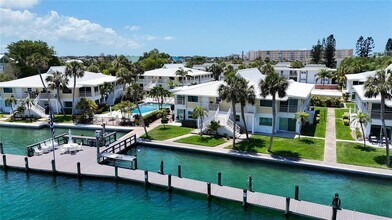 999 Inlet Cir in Venice, FL - Building Photo - Building Photo