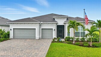 7002 Del Webb Oak Creek Blvd in North Fort Myers, FL - Building Photo
