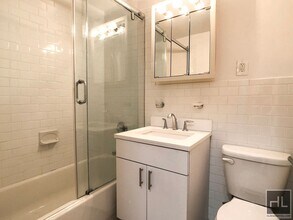 EAST 69 STREET in New York, NY - Building Photo - Building Photo