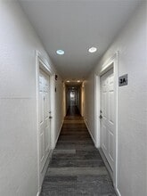 2536 NW 24th St in Miami, FL - Building Photo - Building Photo