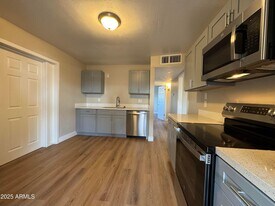 2020 E Arbor Ave in Mesa, AZ - Building Photo