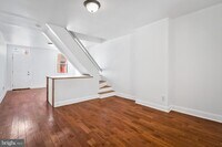 1109 Sterrett St photo'