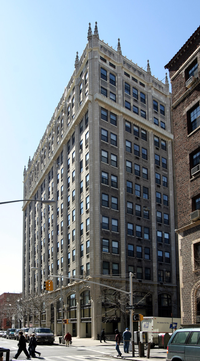 130 Clinton St in Brooklyn, NY - Foto de edificio - Building Photo