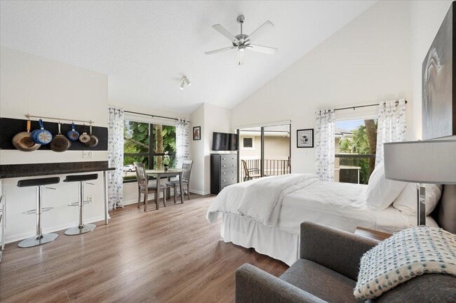 property at 11863 Wimbledon Cir