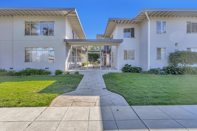 Station 245 in Mountain View, CA - Building Photo - Primary Photo