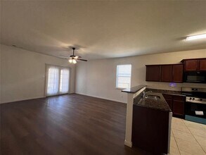 208 Cottonwood Dr in Princeton, TX - Building Photo - Building Photo