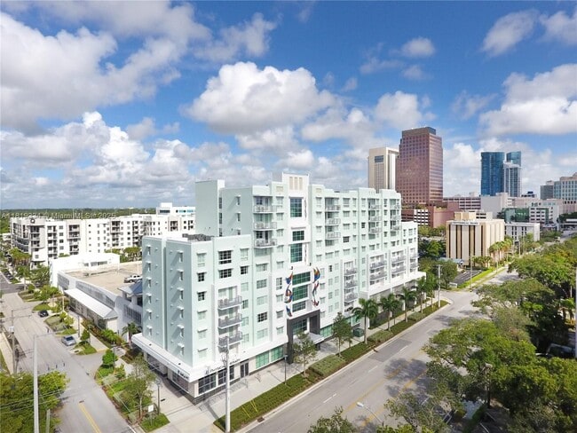 property at 805 SE 3rd Ave