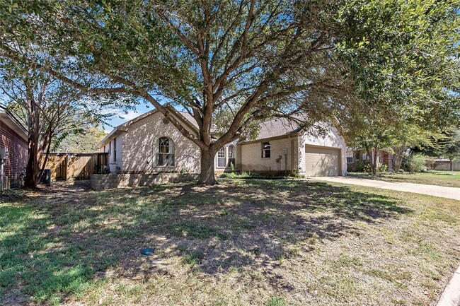 2920 Mirrormere Cir in Bryan, TX - Building Photo - Building Photo