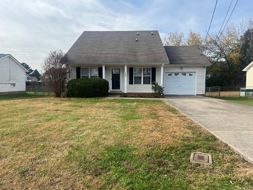 3440 Sandpiper Dr in Clarksville, TN - Building Photo